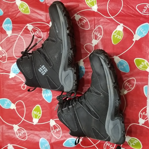 Columbia boots  Black and grey size 8 - Picture 3 of 5